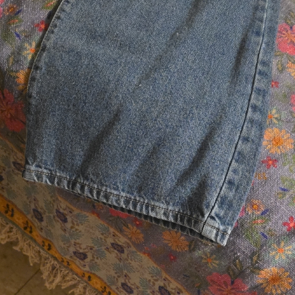 PacSun Women's Classic Blue Straight Leg Jeans - Picture 3 of 8